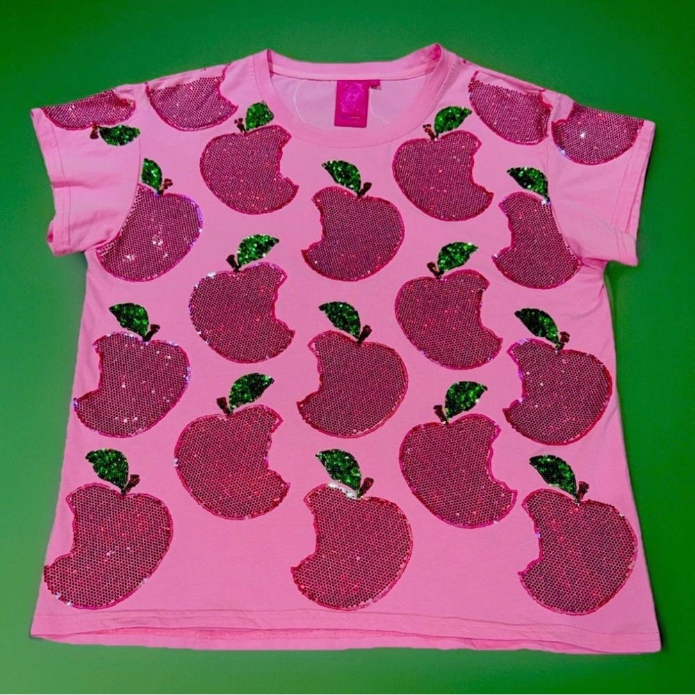 🍎Queen Of Sparkles S Sequined Scattered Apples Tee EUC